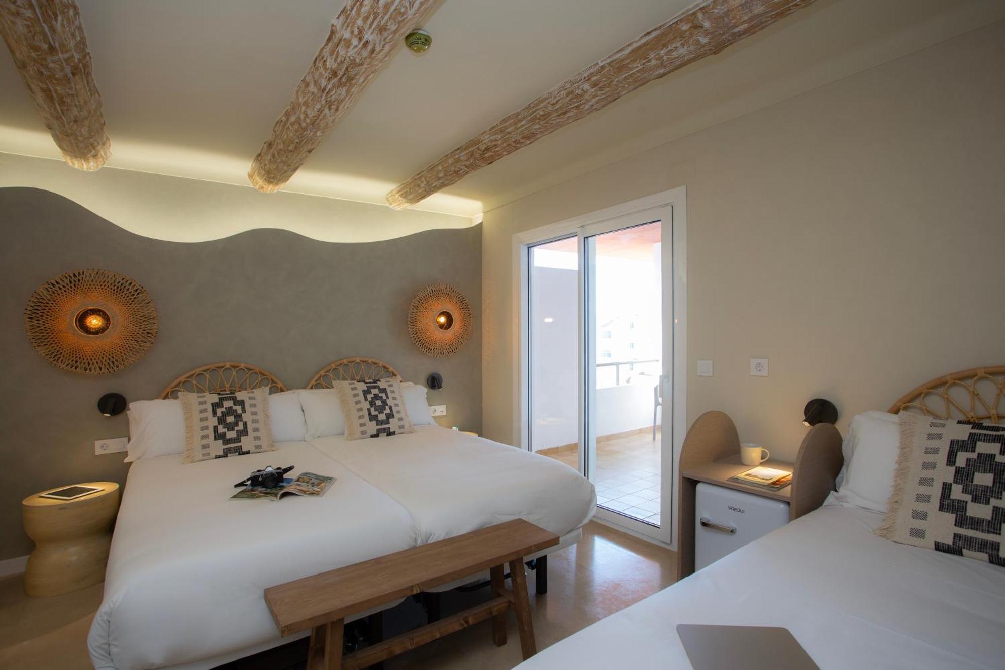 Hotel Casual Bahia Ibiza Sant Antoni de Portmany Exterior foto
