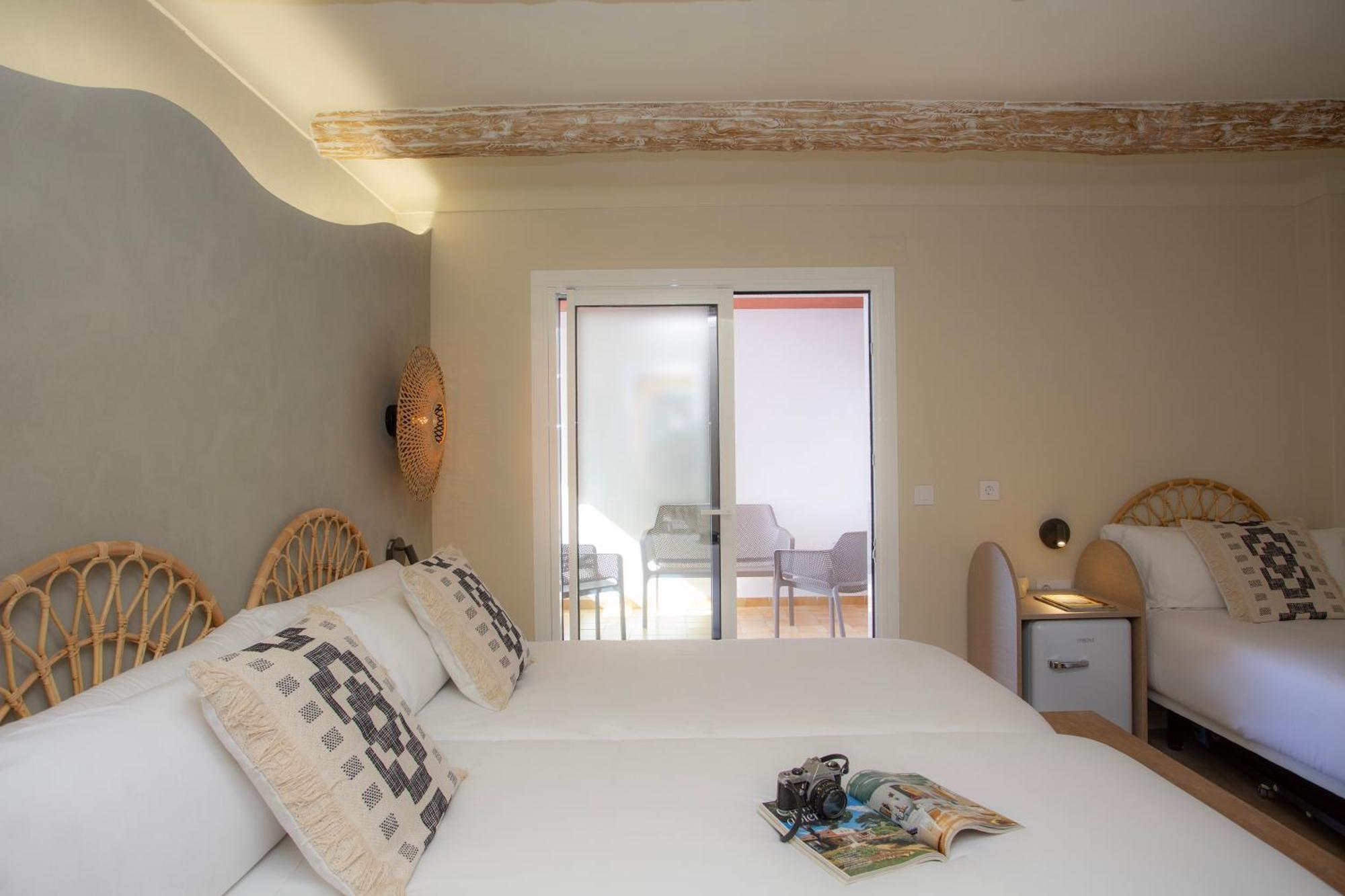 Hotel Casual Bahia Ibiza Sant Antoni de Portmany Exterior foto