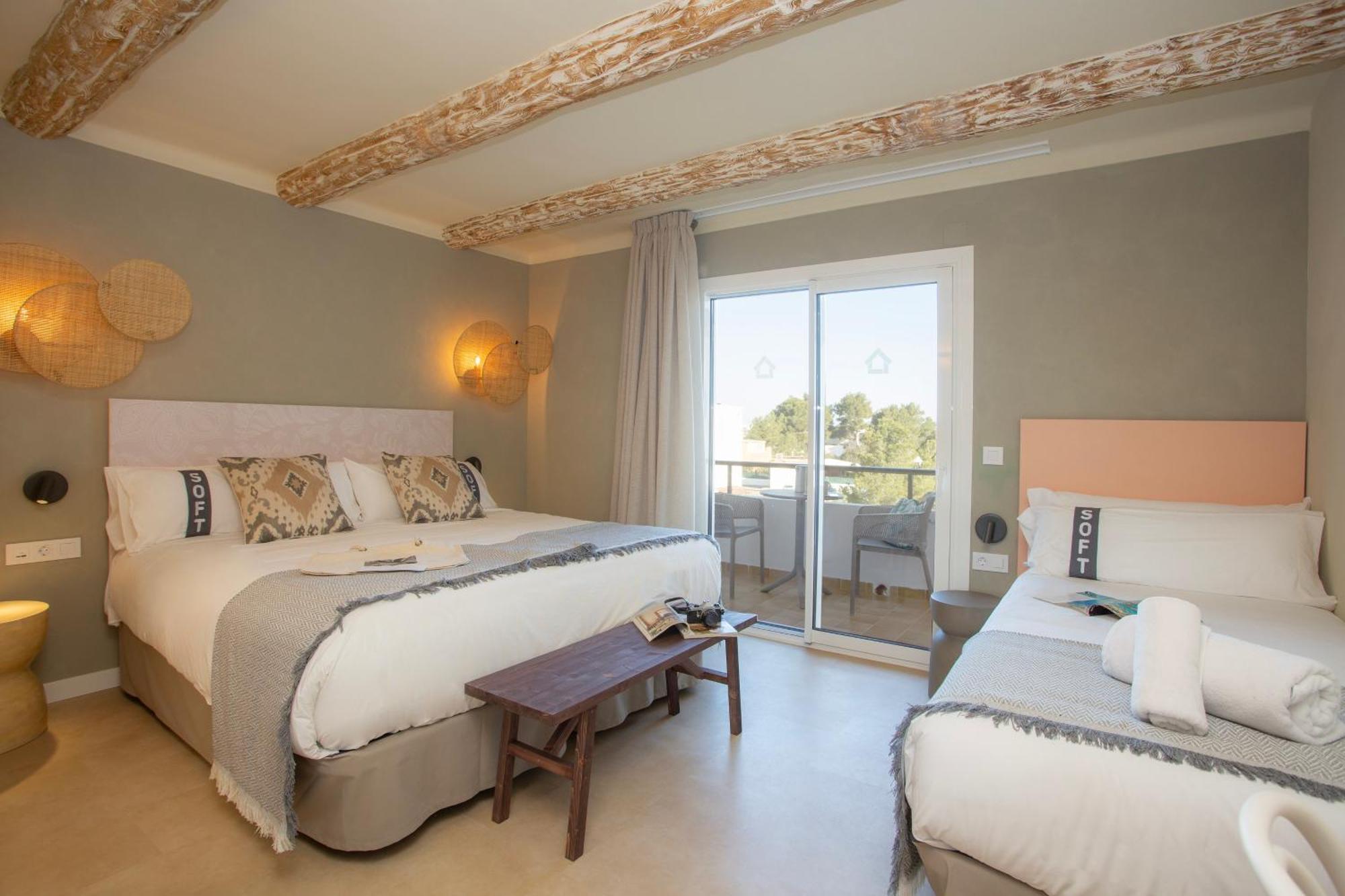 Hotel Casual Bahia Ibiza Sant Antoni de Portmany Exterior foto